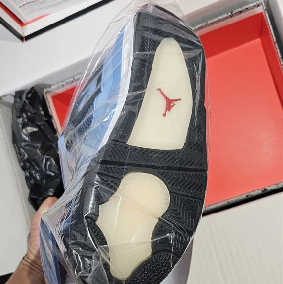 Travis Scott x AirJordan 4 Retro 'CactusJack'